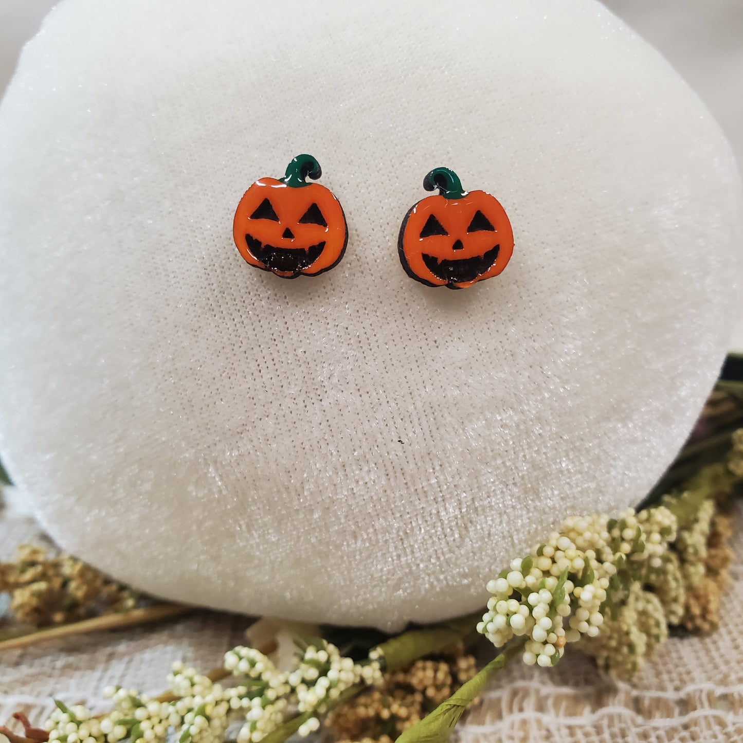 Pumpkin Studs