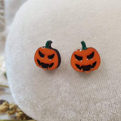 Pumpkin Studs