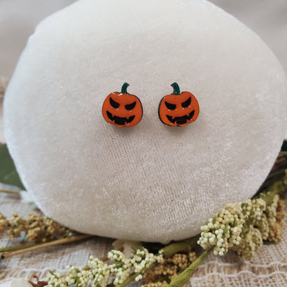 Pumpkin Studs